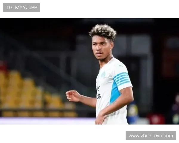 22岁法国帝星成转会香饽饽六豪门哄抢最大潜在下家浮现成焦点热 22岁法国帝星成转会香饽饽六豪门哄抢最大潜在下家浮现成焦点热