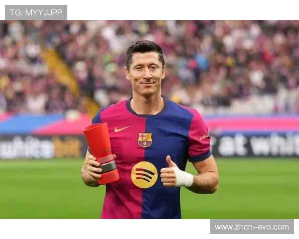 莱万因身体不适被弗里克安排替补出战 备战国家队新挑战