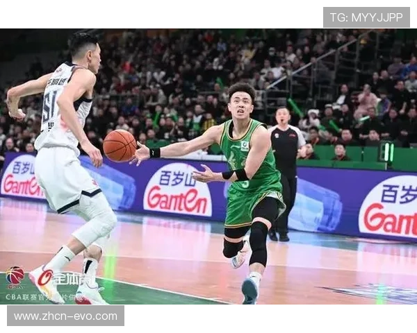 辽宁本钢队主场战胜山东高速队 顽强拼搏迎来新赛季开门红